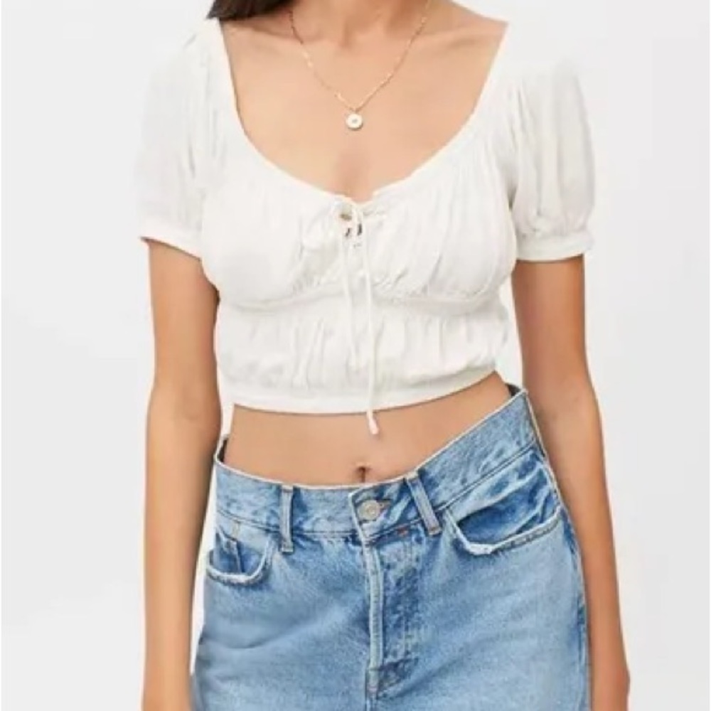Urban Outfitters Cropped Blouse in L & ivory white